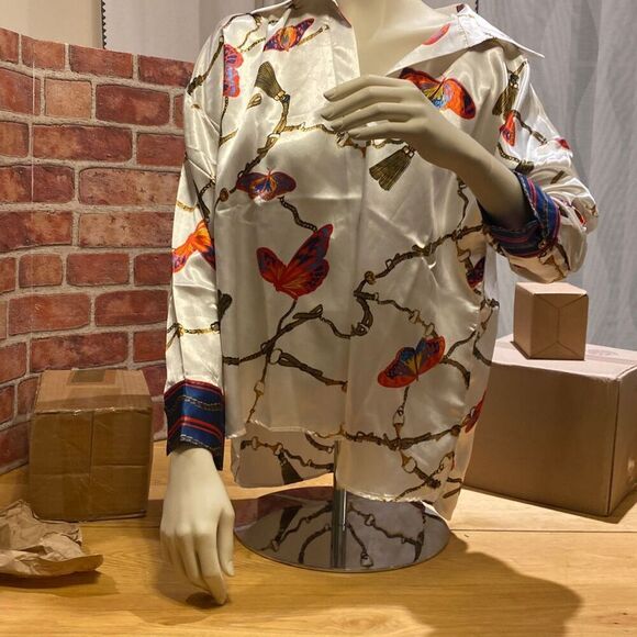 K. Jordan Butterfly/Chains Blouse, Winged Collar, Women’s Large - Picture 1 of 9